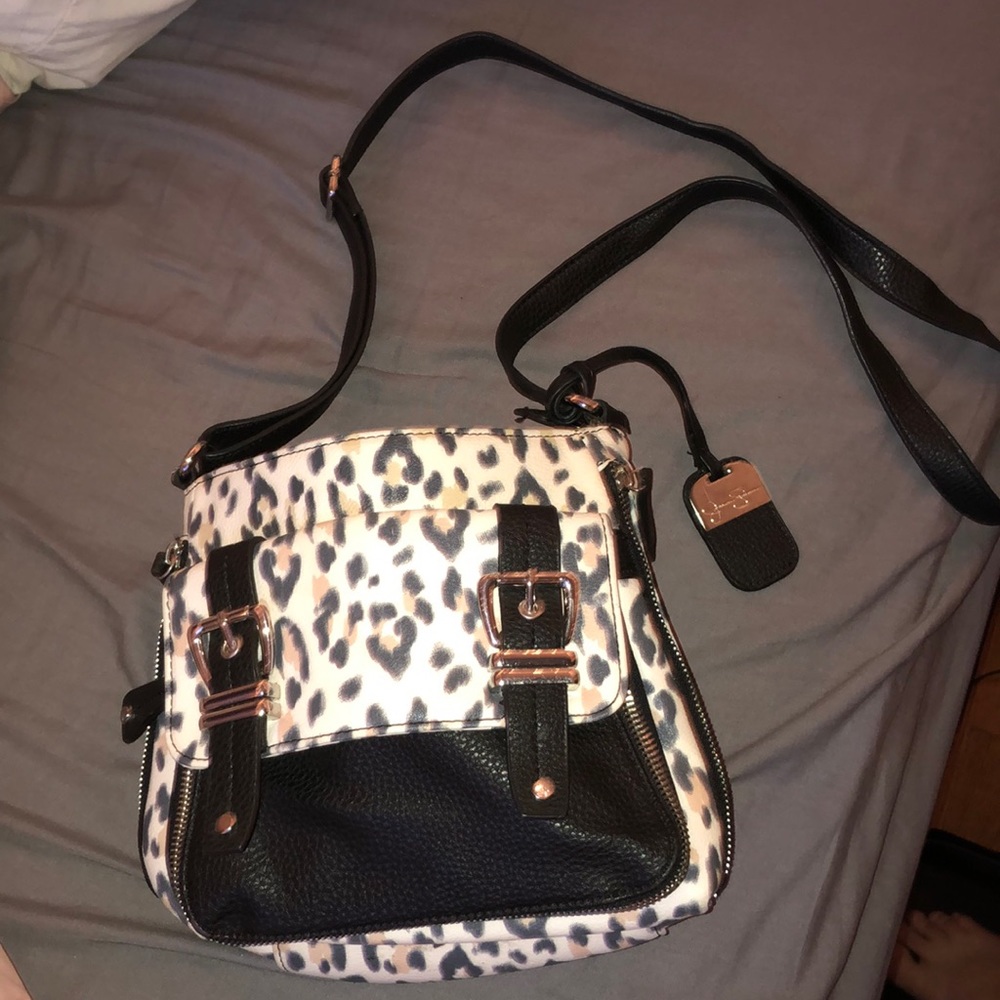Jessica Simpson Cheetah Print Crossbody Purse